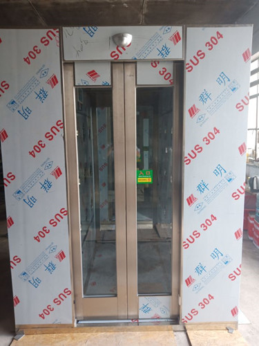 風淋室生產(chǎn)廠家詳解影響風淋間價格的幾個主要因素