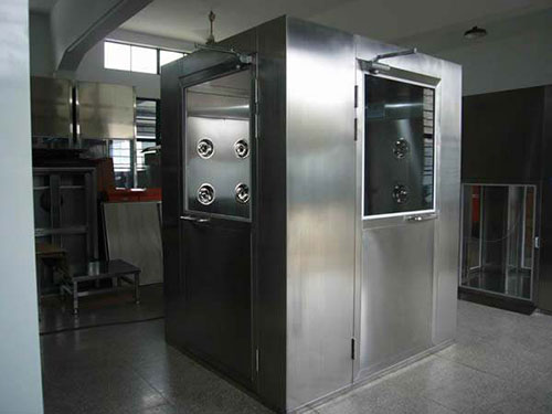 汽車(chē)生產(chǎn)線所使用的風(fēng)淋室和普通的風(fēng)淋室有什么不同